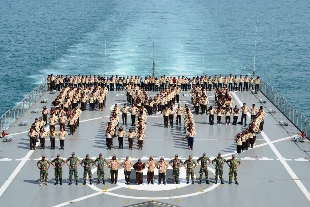Harpram 2018 Saka Bahari Lantamal II Teluk Bayur Gelar Bhakti Sosial di Pantai Batu Malin Kundang