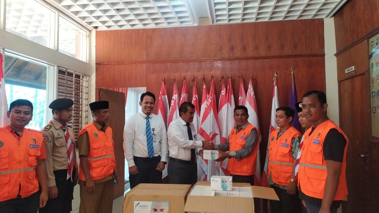 Bank Nagari bersama Kwarda 03 Sumbar Distribusikan 10000 Masker 